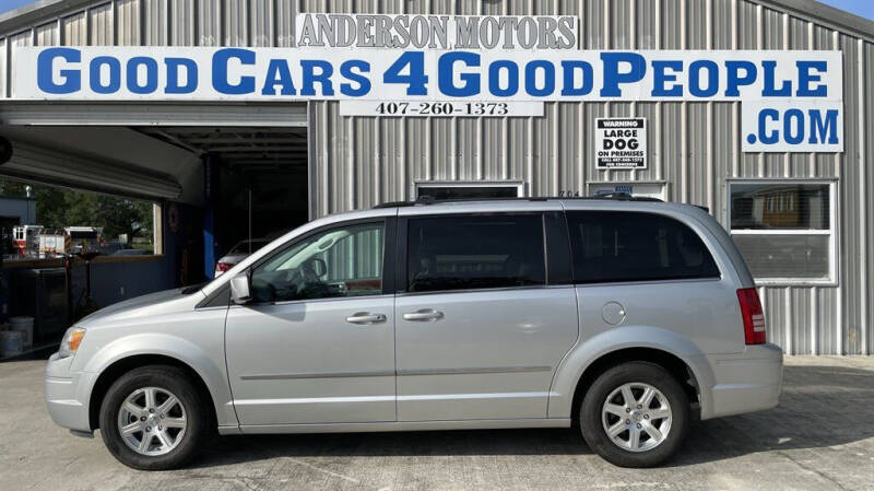 2009 Chrysler Town and Country For Sale ®