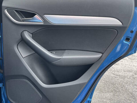 2016 Audi Q3 2.0T quattro Premium Plus