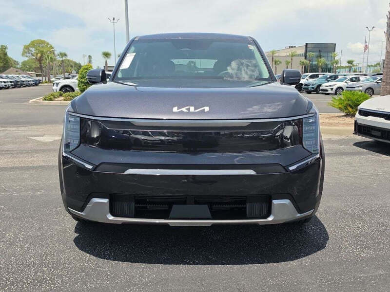 2026 Kia EV9 Light Long Range