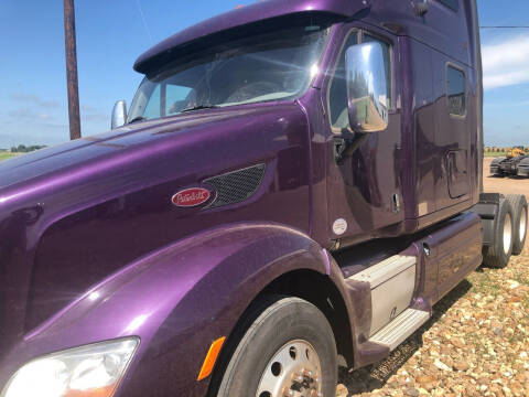 2014 Peterbilt 587