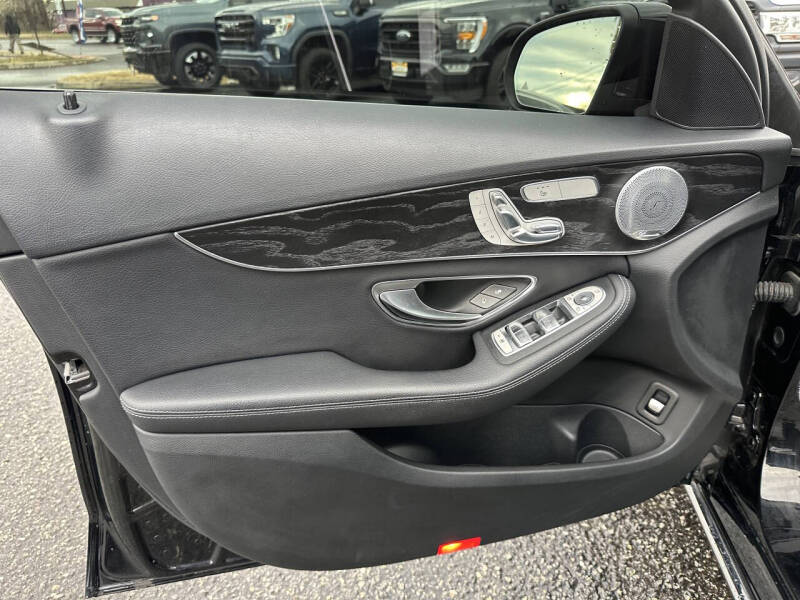 2017 Mercedes-Benz C-Class C 300