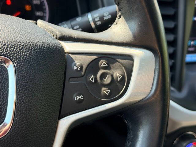 2017 GMC Acadia SLE-2