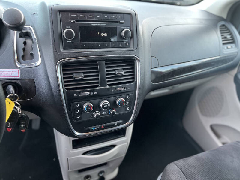 2013 Dodge Grand Caravan SE