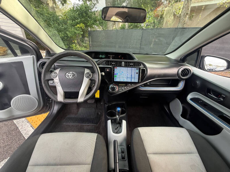 2013 Toyota Prius c Two