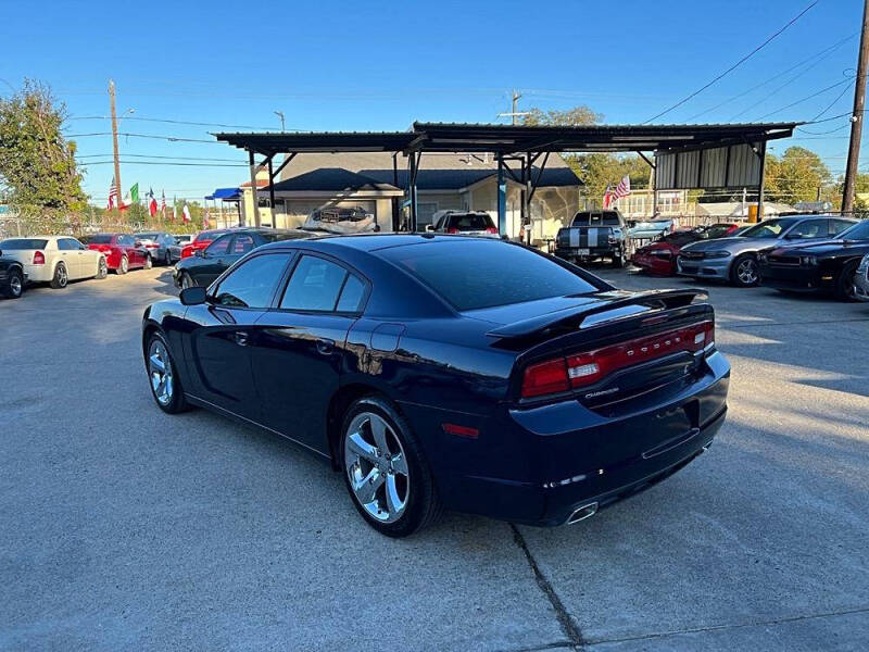 2014 Dodge Charger SE