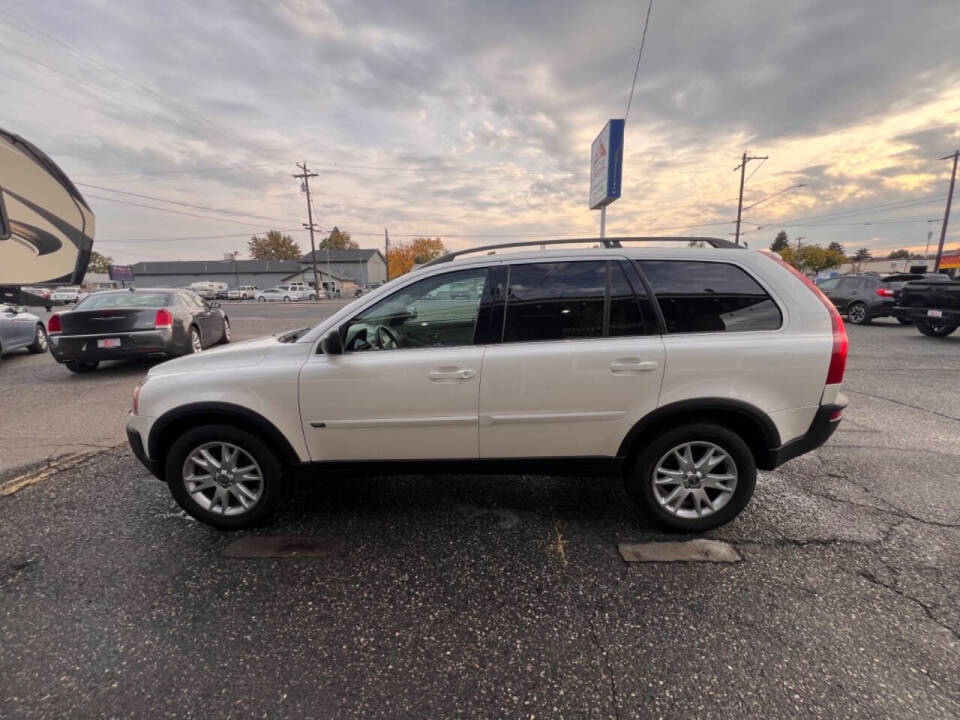 2006 Volvo XC90 for sale at NCW AUTO GROUP in Kennewick, WA