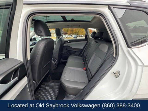 2023 Volkswagen Taos SE 4Motion