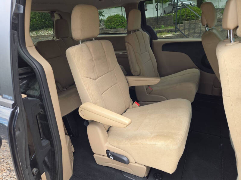 2013 Dodge Grand Caravan SE