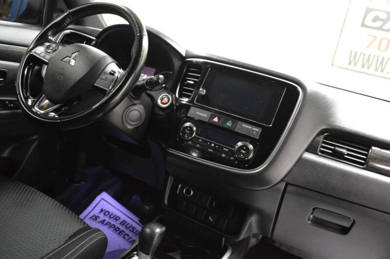 2018 Mitsubishi Outlander LE