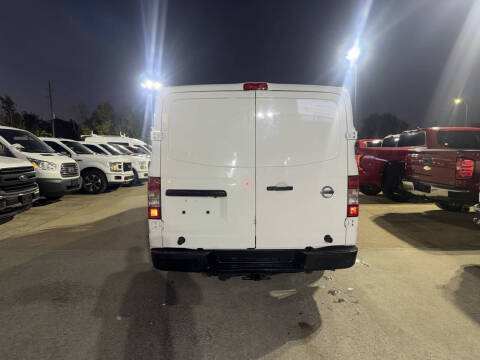 2019 Nissan NV 2500 HD SV