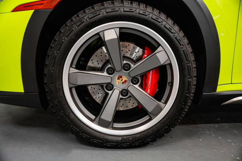2024 Porsche 911 Dakar