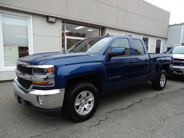 2017 Chevrolet Silverado 1500 for sale at KING RICHARDS AUTO CENTER in East Providence RI