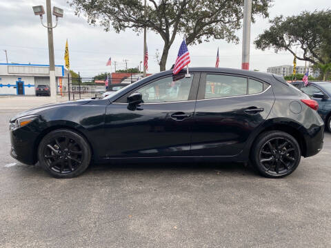 2018 Mazda MAZDA3 Touring