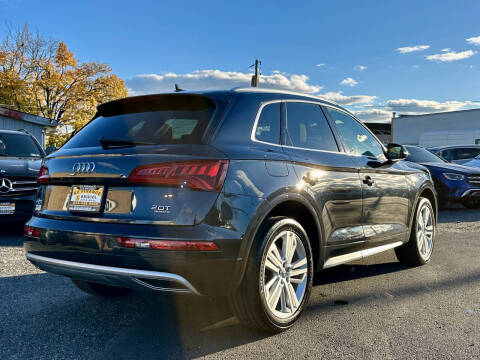 2018 Audi Q5 2.0T quattro Premium Plus