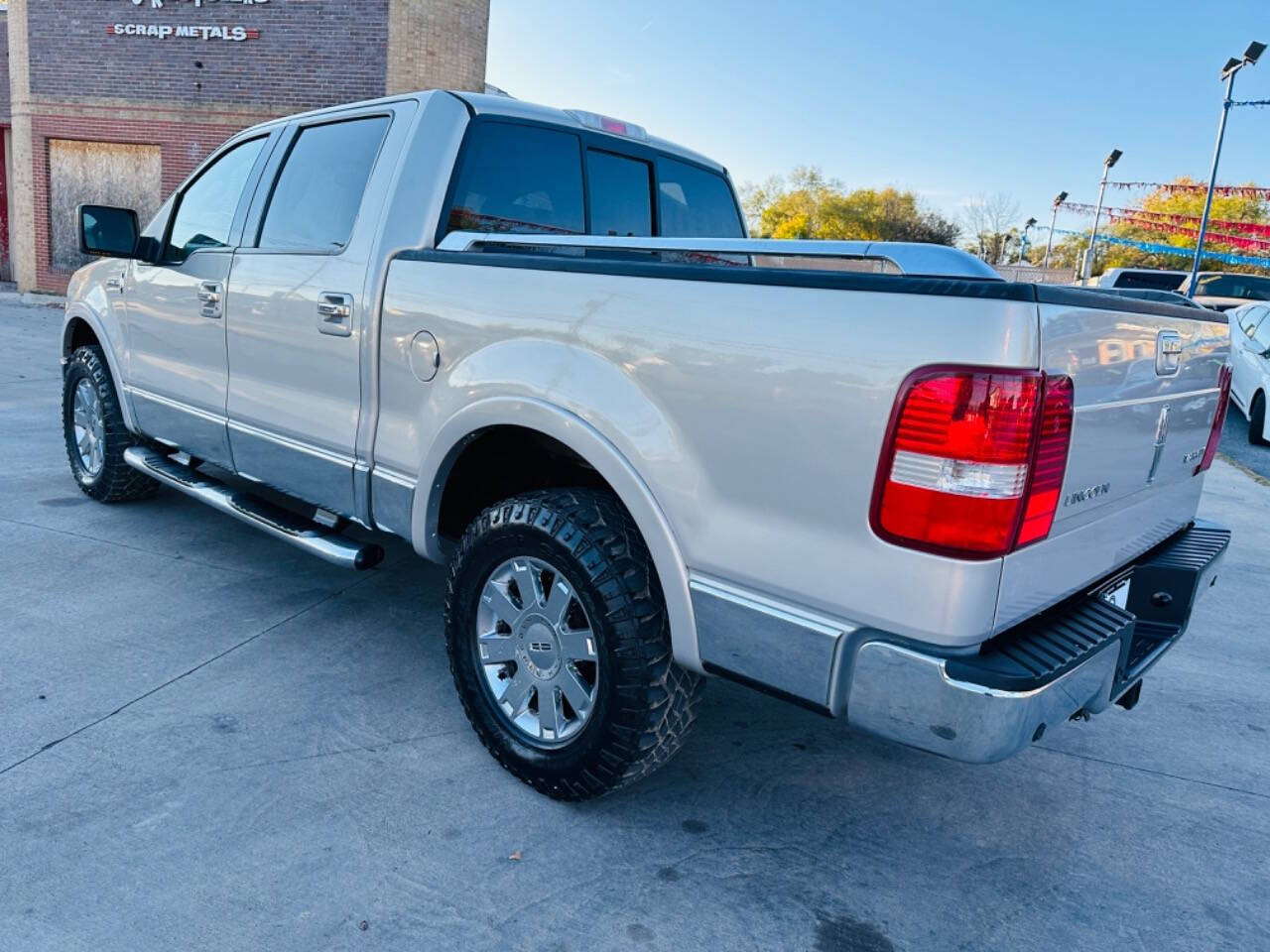 2006 Lincoln Mark LT for sale at American Dream Motors in Winchester, VA