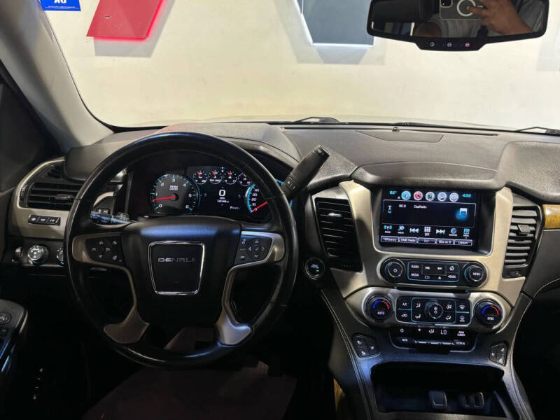 2017 GMC Yukon Denali