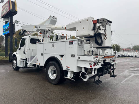 2018 Freightliner M2 106