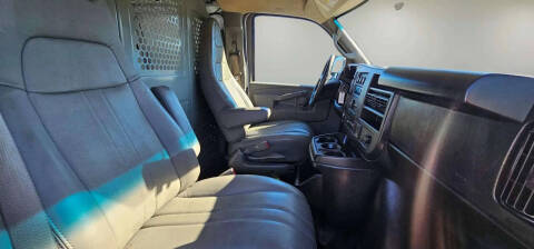 2022 Chevrolet Express 2500