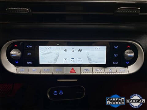 2024 Genesis GV60 Standard