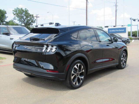 2025 Ford Mustang Mach-E Select