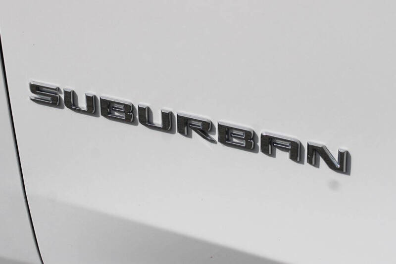 2025 Chevrolet Suburban LS