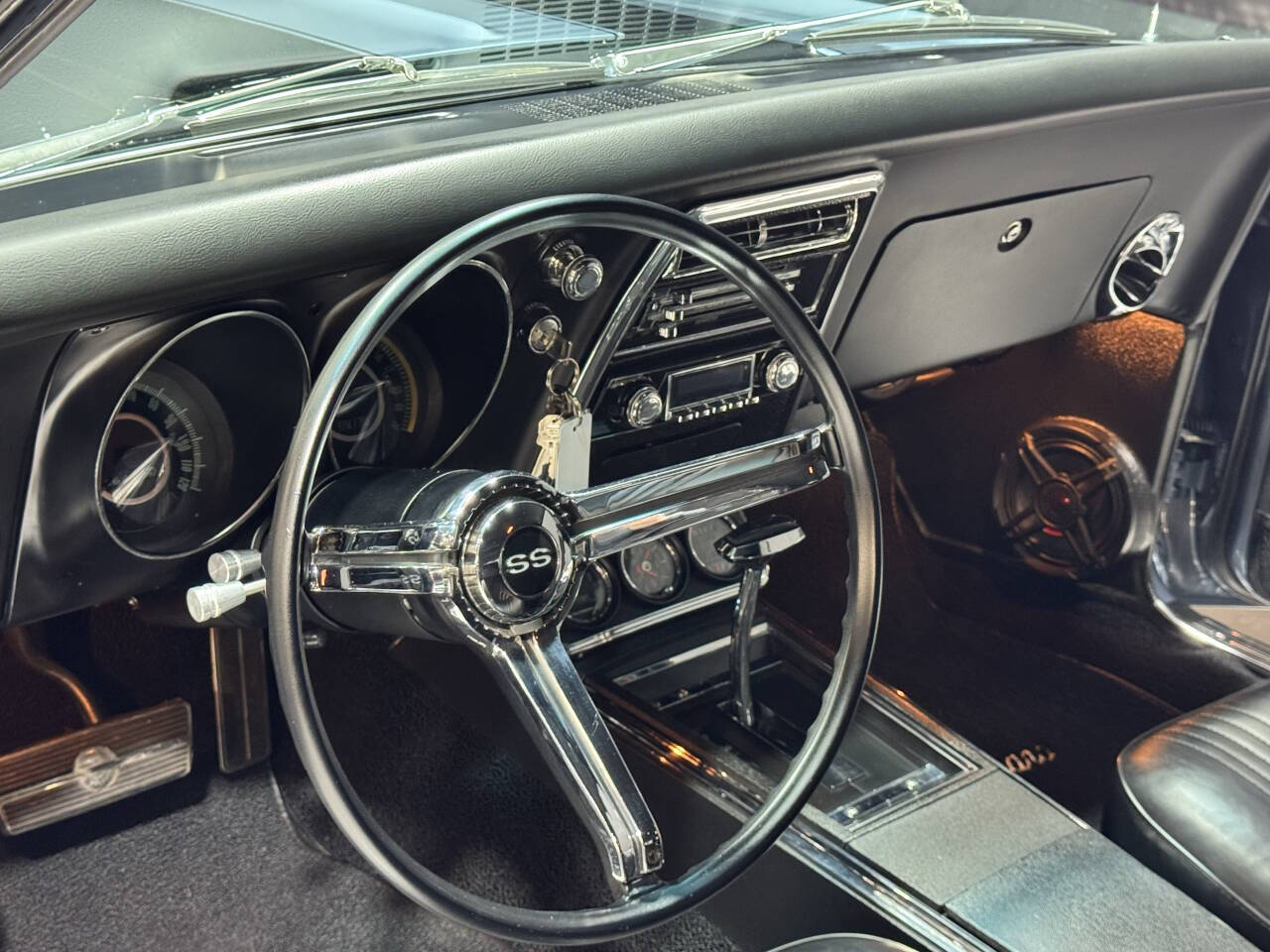 1967 Chevrolet Camaro 34