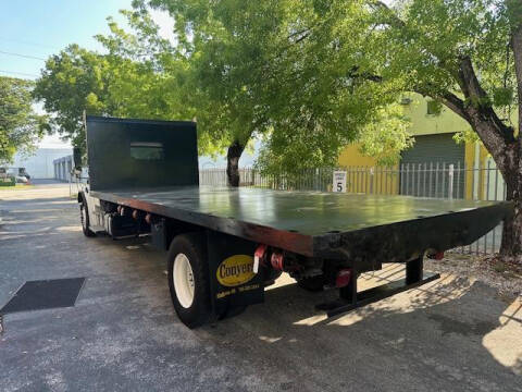 2019 Freightliner M2 106