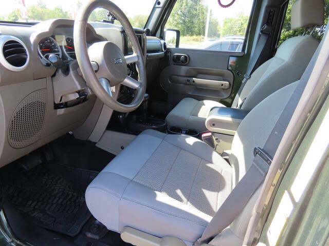 2008 Jeep Wrangler Unlimited for sale at Modern Automotive Group LLC in Lafayette, TN