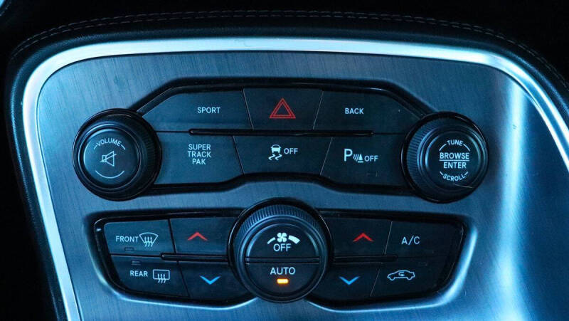 2015 Dodge Challenger R/T Scat Pack