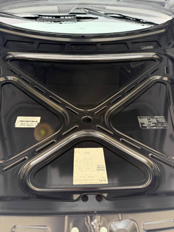 2000 Porsche 911 Carrera