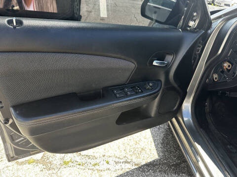 2013 Dodge Avenger SE V6