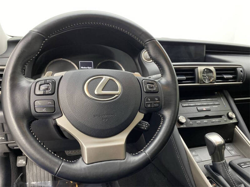 2017 Lexus IS 200t