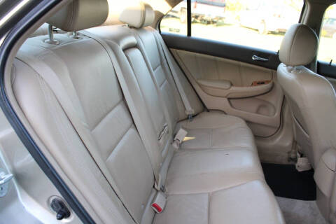 2005 Honda Accord Hybrid w/Navi