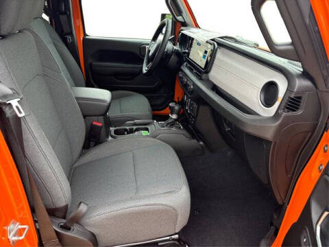 2025 Jeep Gladiator Sport S