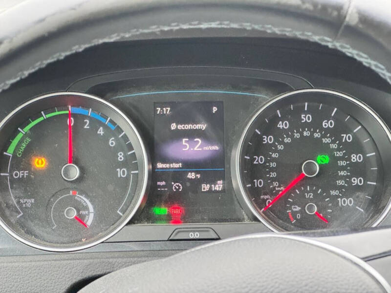 2019 Volkswagen e-Golf SE