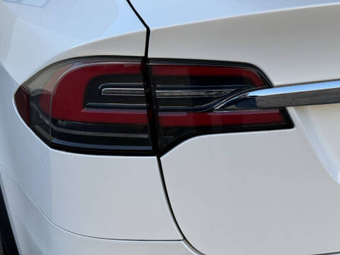 2020 Tesla Model X Long Range Plus