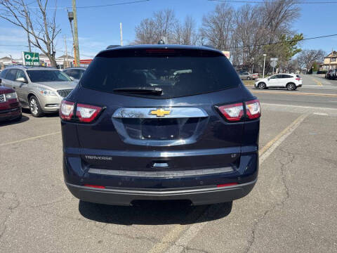 2017 Chevrolet Traverse LT