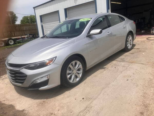 Used 2020 Chevrolet Malibu 1LT with VIN 1G1ZD5ST6LF031506 for sale in Oakley, KS