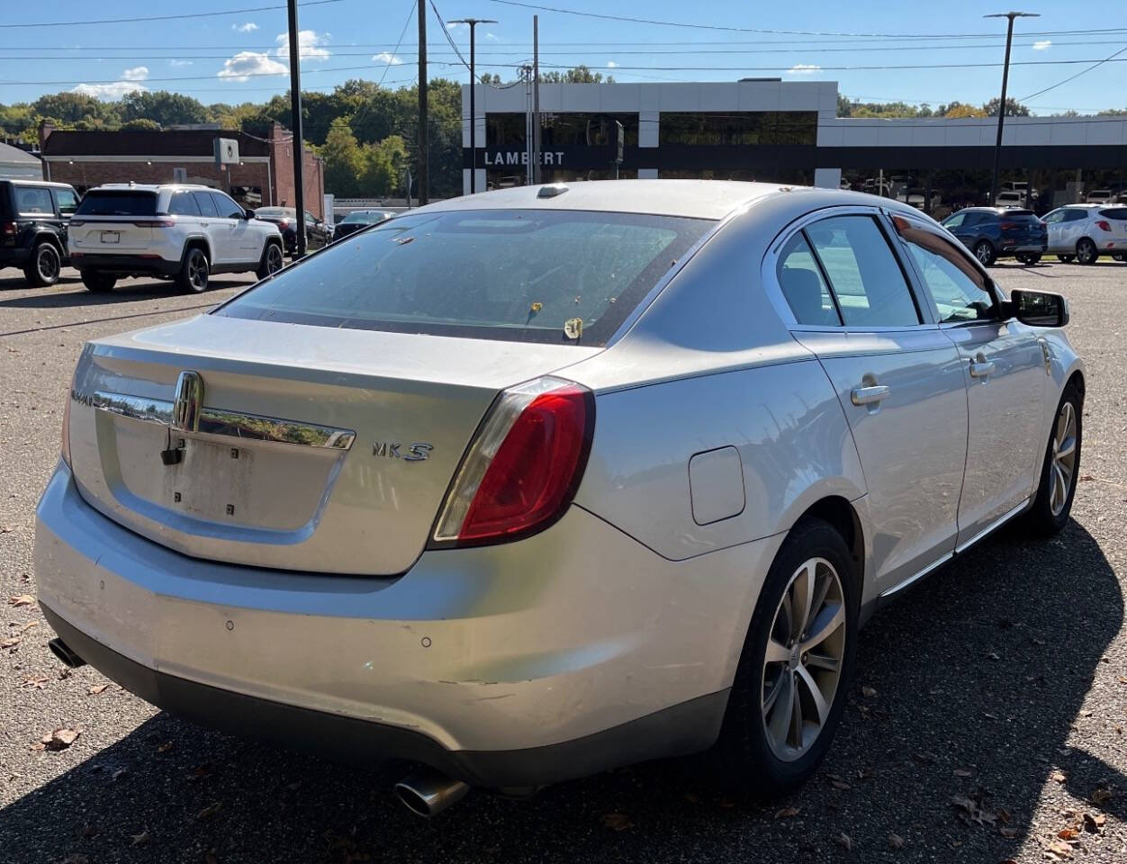 2010 Lincoln MKS for sale at HEARTLAND AUTO SALES in Indianapolis, IN