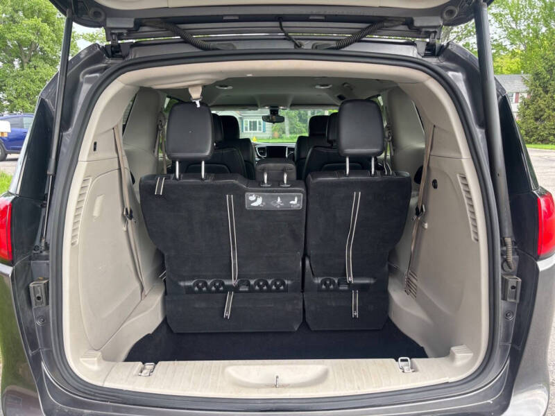 2017 Chrysler Pacifica Touring-L