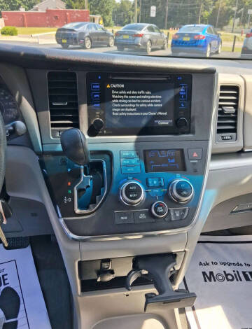 2015 Toyota Sienna