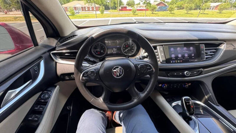 2020 Buick Enclave Essence
