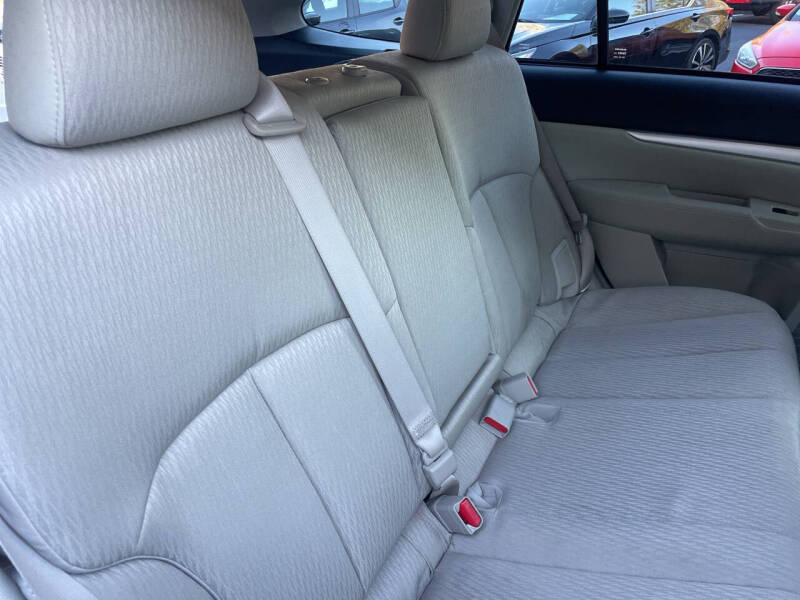 2011 Subaru Outback 2.5i Premium