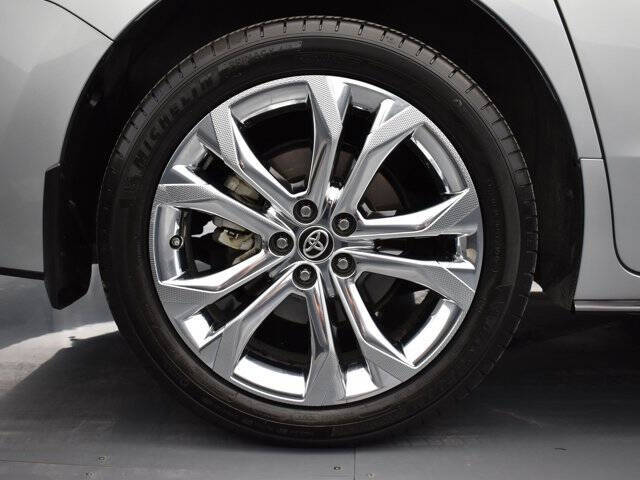 2024 Toyota Sienna Platinum 7-Passenger