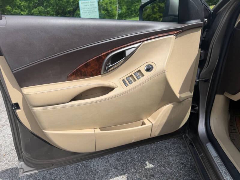 2012 Buick LaCrosse Premium 1