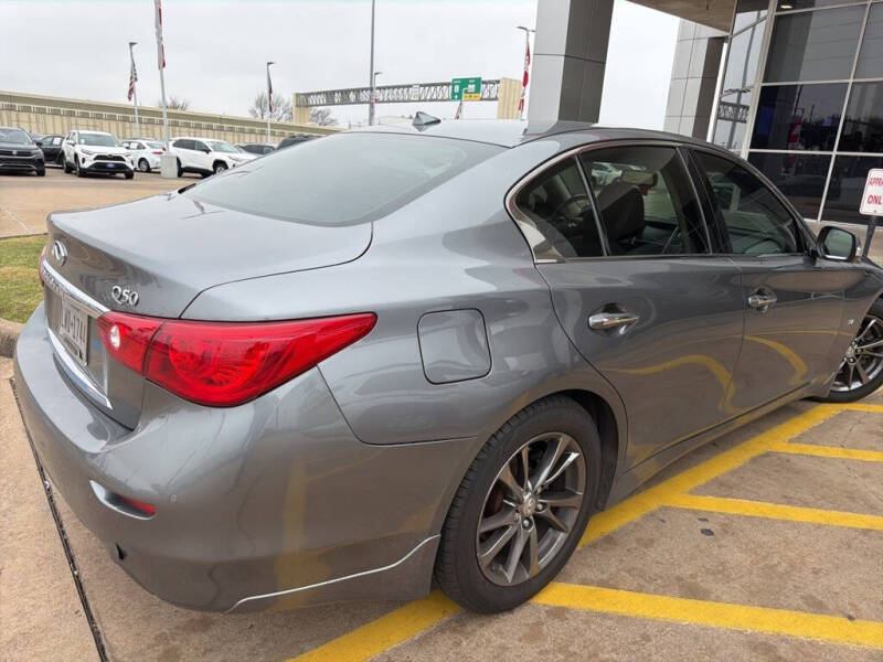 2015 Infiniti Q50 Premium