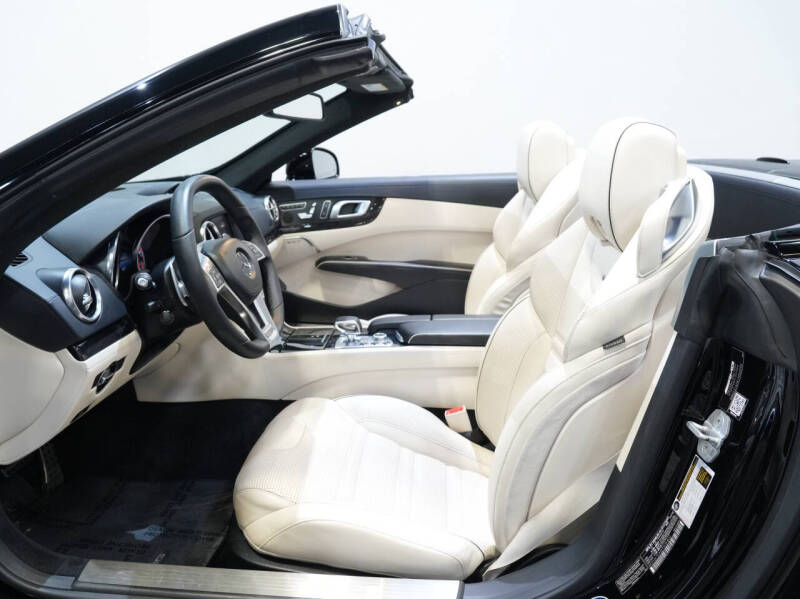 2015 Mercedes-Benz SL-Class SL 63 AMG