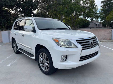 2014 Lexus LX 570