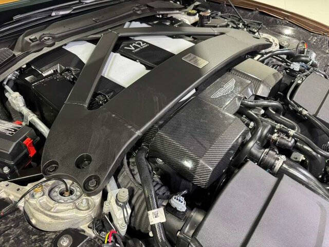 2025 Aston Martin Vanquish