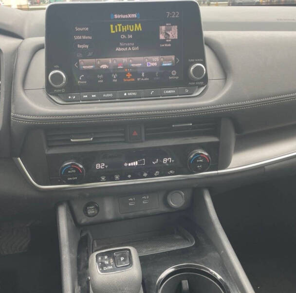 2025 Nissan Rogue SV